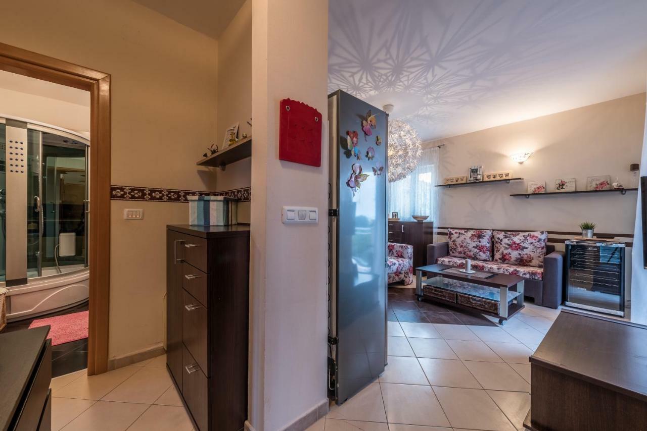 Apartments Jelavic Sutomiscica Extérieur photo